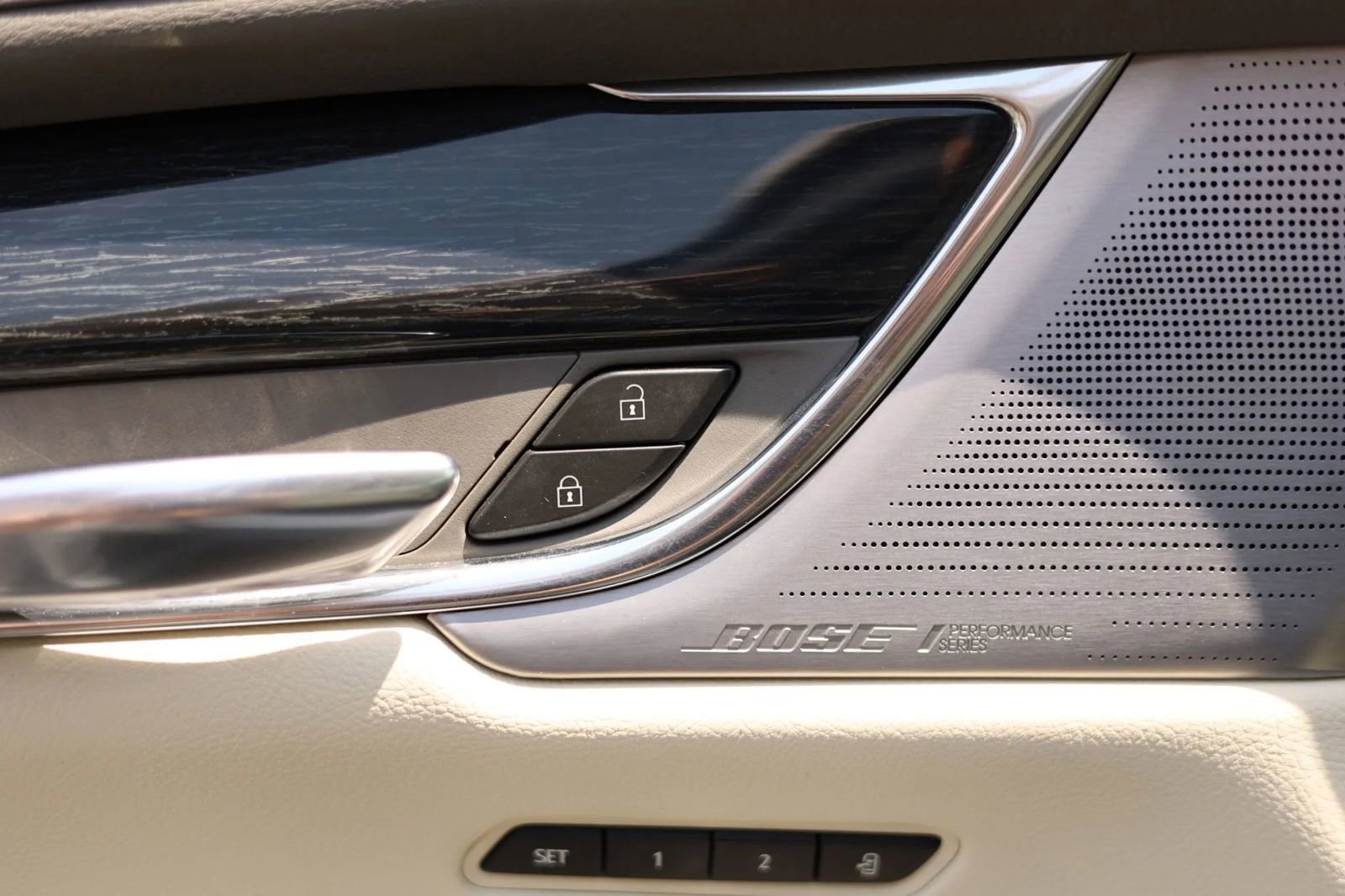 Used 2020 Cadillac XT6 Premium Luxury image 11