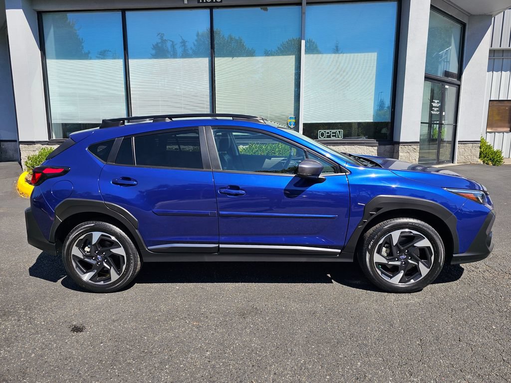 Used 2024 Subaru Crosstrek 2.5i Limited w/ Crosstrek Mirror Package AWD/4WD image 8