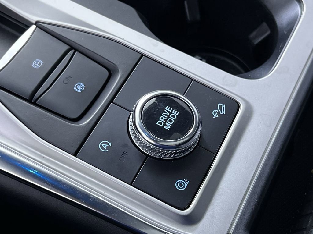 Used 2022 Ford Explorer Platinum w/ Equipment Group 601A image 31