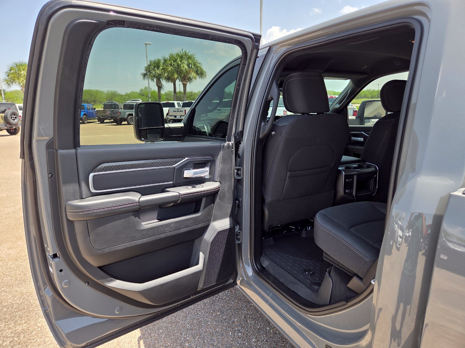 New 2026 RAM 3500 Lone Star AWD/4WD image 15