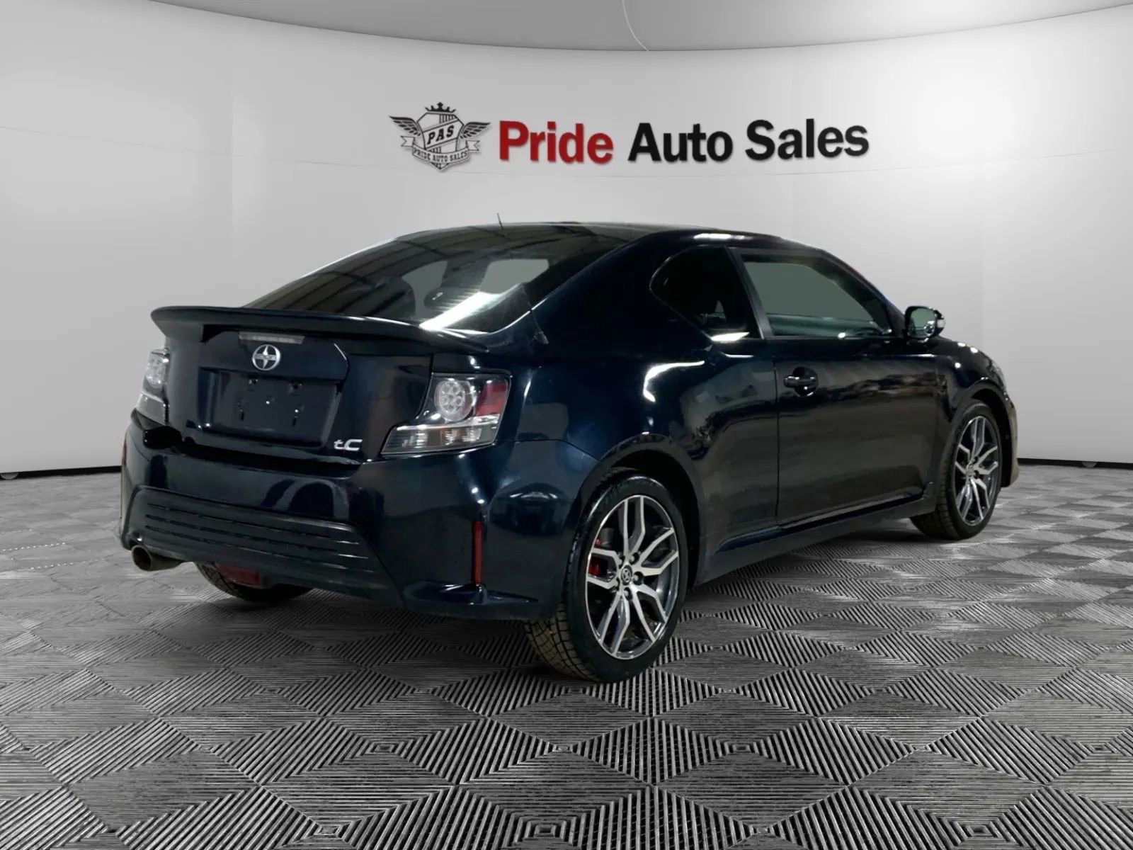 Used 2015 Scion tC image 8