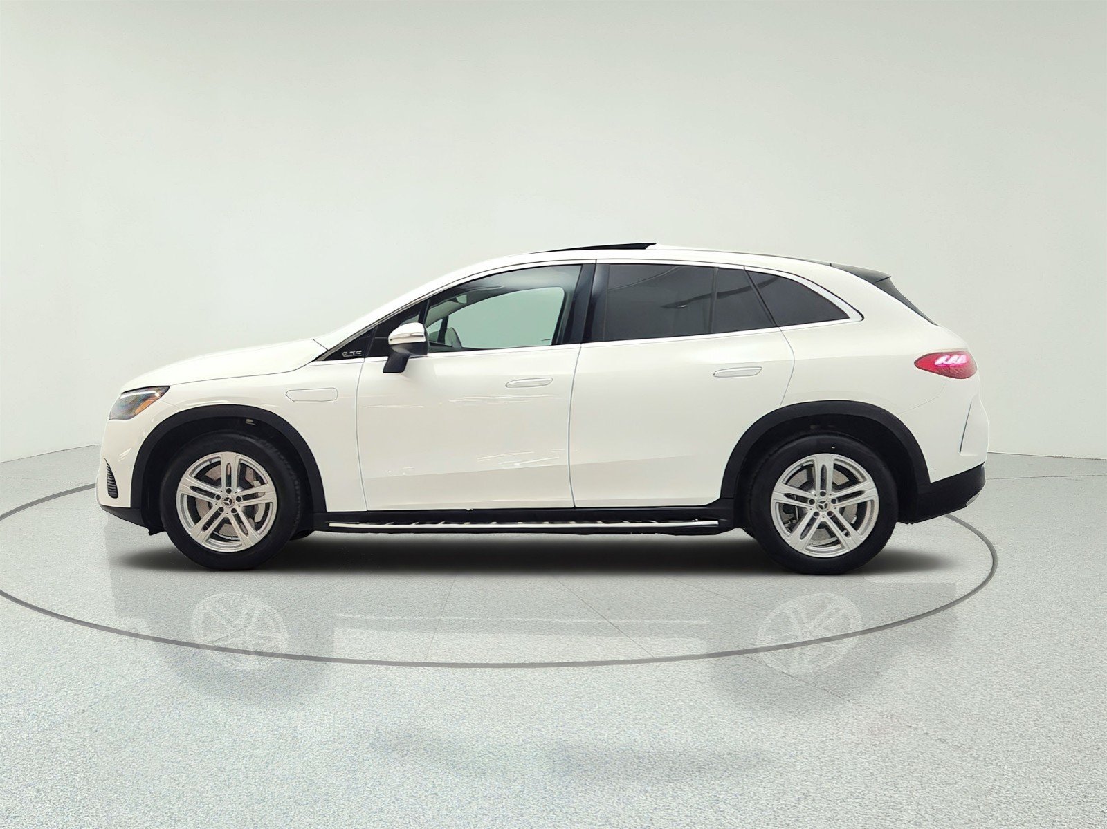 Certified 2023 Mercedes-Benz EQE 350+ SUV image 8