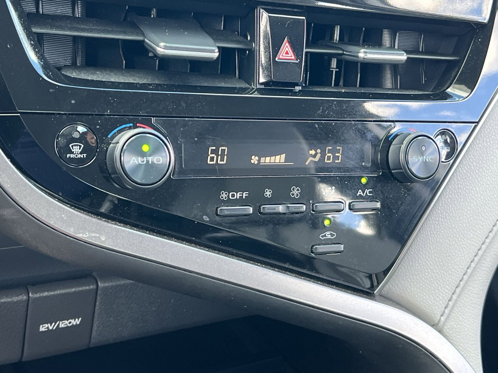 Used 2023 Toyota Camry SE image 20