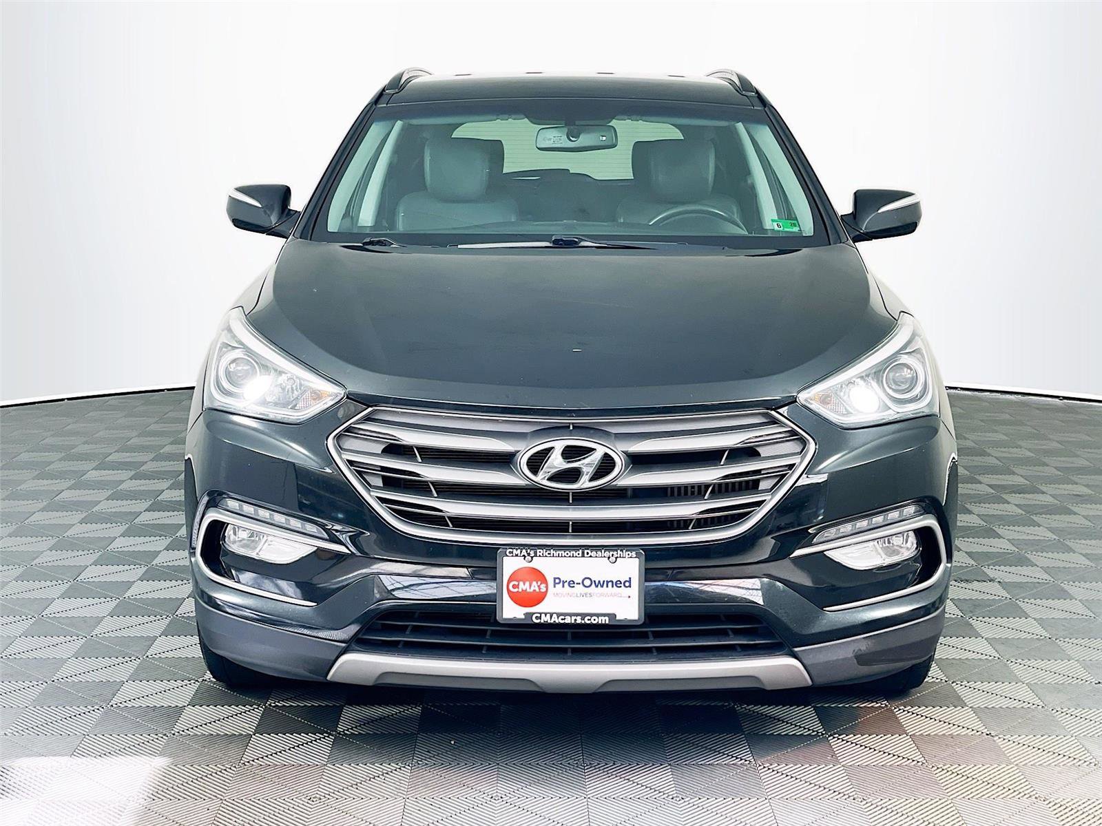 Used 2017 Hyundai Santa Fe Sport 2.0T image 2