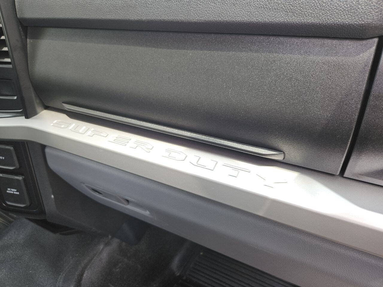 Used 2024 Ford F350 XLT AWD/4WD image 28