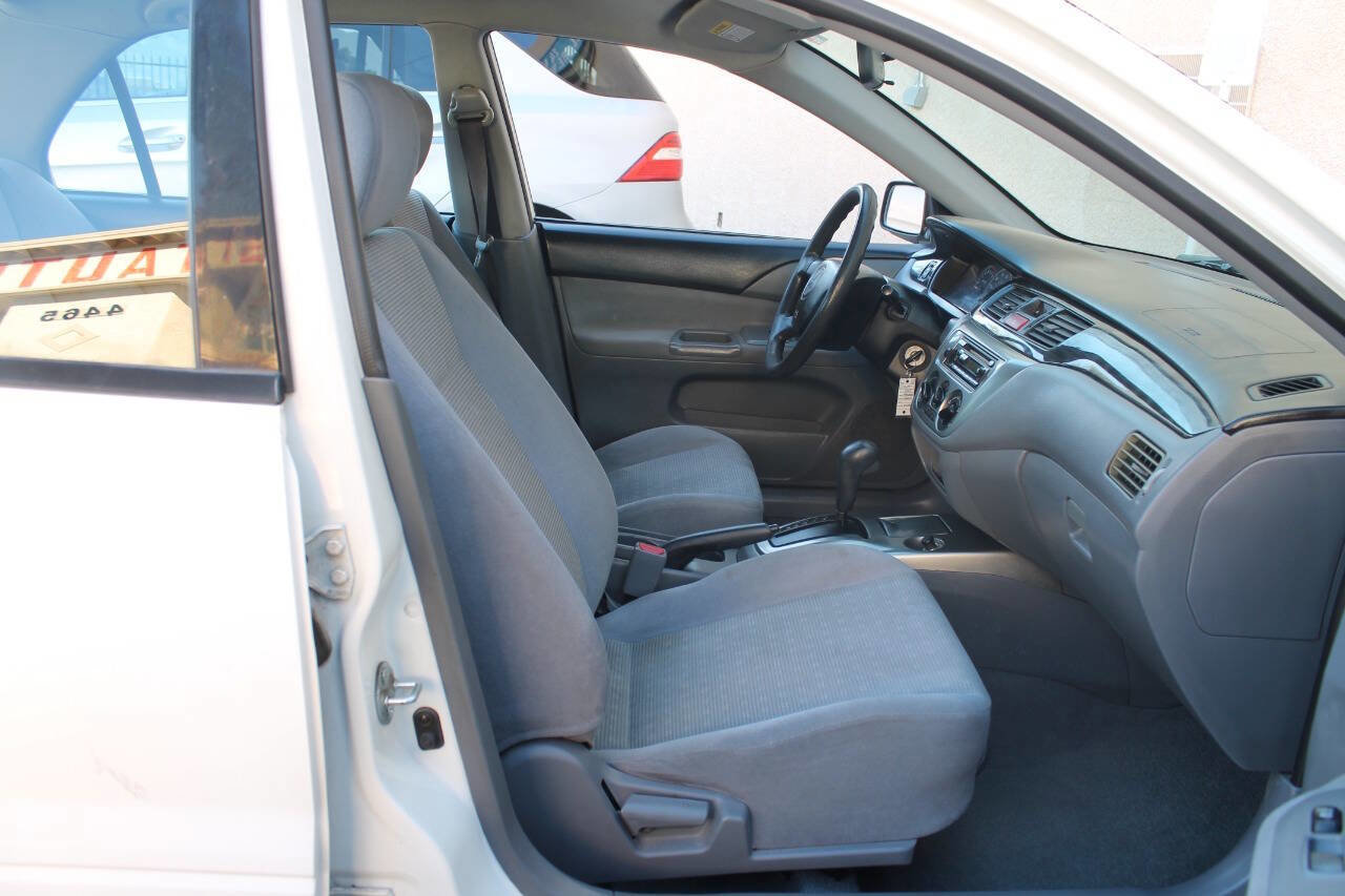 Used 2004 Mitsubishi Lancer ES image 27