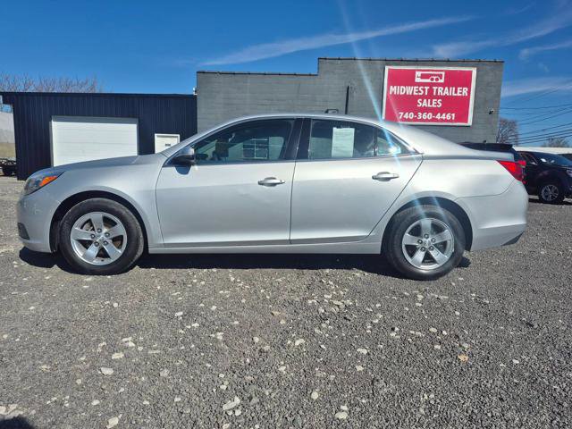 Used 2016 Chevrolet Malibu LT image 1