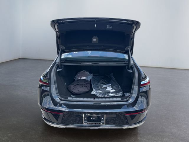 Used 2025 BMW i7 xDrive60 w/ Premium Package image 17