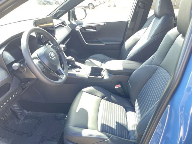 Used 2025 Toyota RAV4 XSE w/ Advanced Technology Package image 11