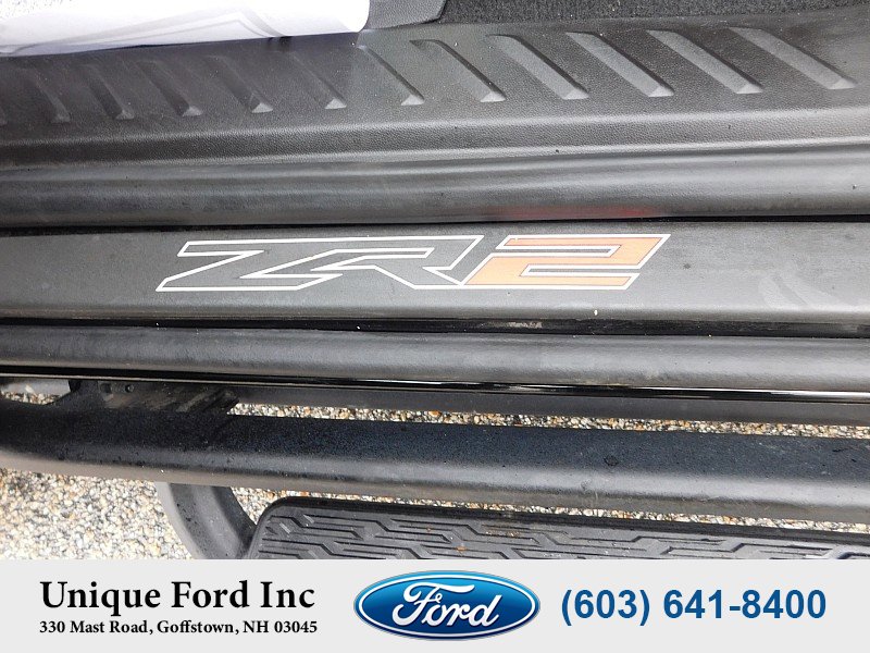 Used 2024 Chevrolet Colorado ZR2 w/ ZR2 Convenience Package III AWD/4WD image 13