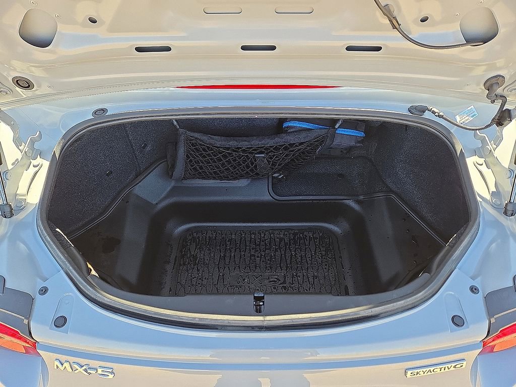 Used 2024 MAZDA MX-5 Miata Grand Touring w/ Weather Package image 17