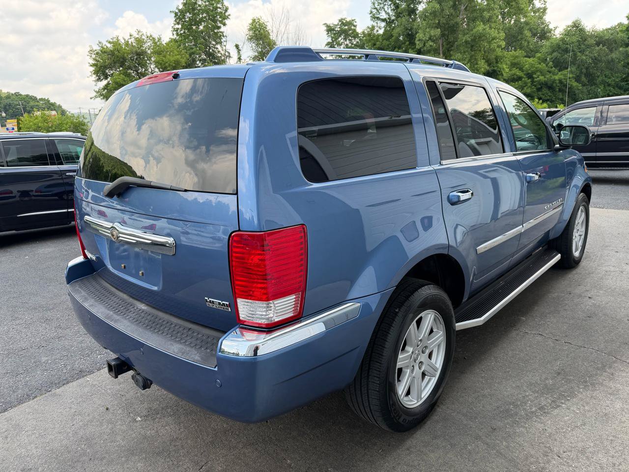 Used 2007 Chrysler Aspen Limited w/ PWR Convenience Group RWD image 4