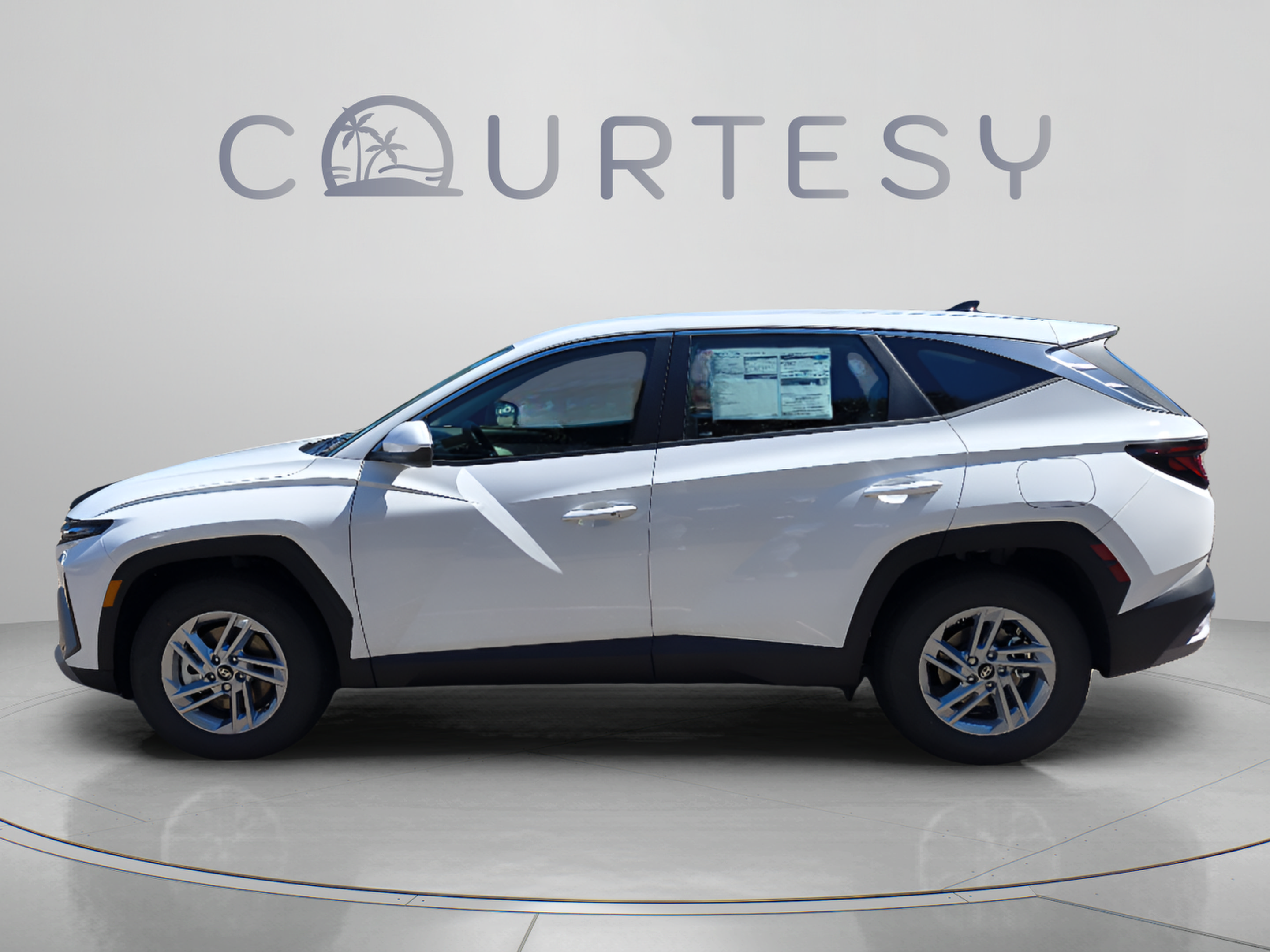 New 2026 Hyundai Tucson SE FWD image 2
