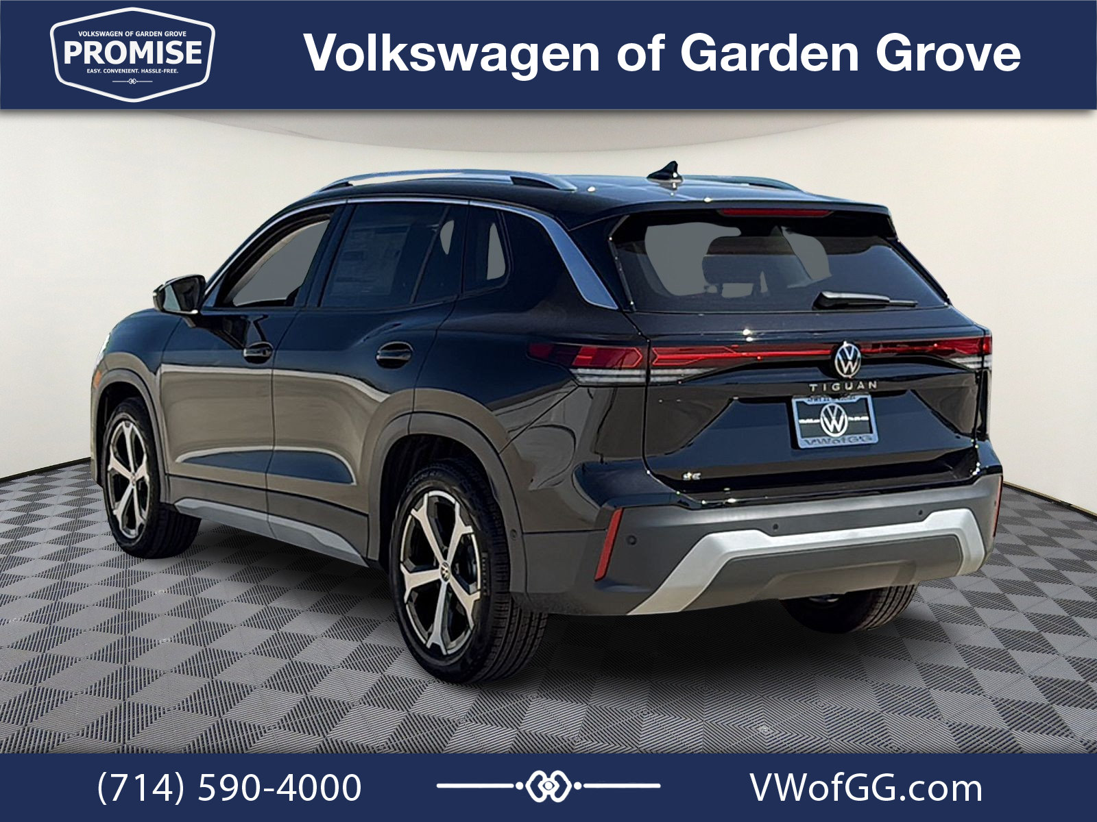 New 2026 Volkswagen Tiguan SE FWD image 6