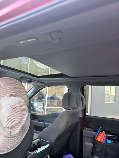 Certified 2022 Ford F150 XLT w/ Equipment Group 302A High image 26