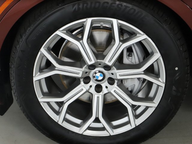 Used 2027 BMW X7 xDrive40i AWD/4WD image 41