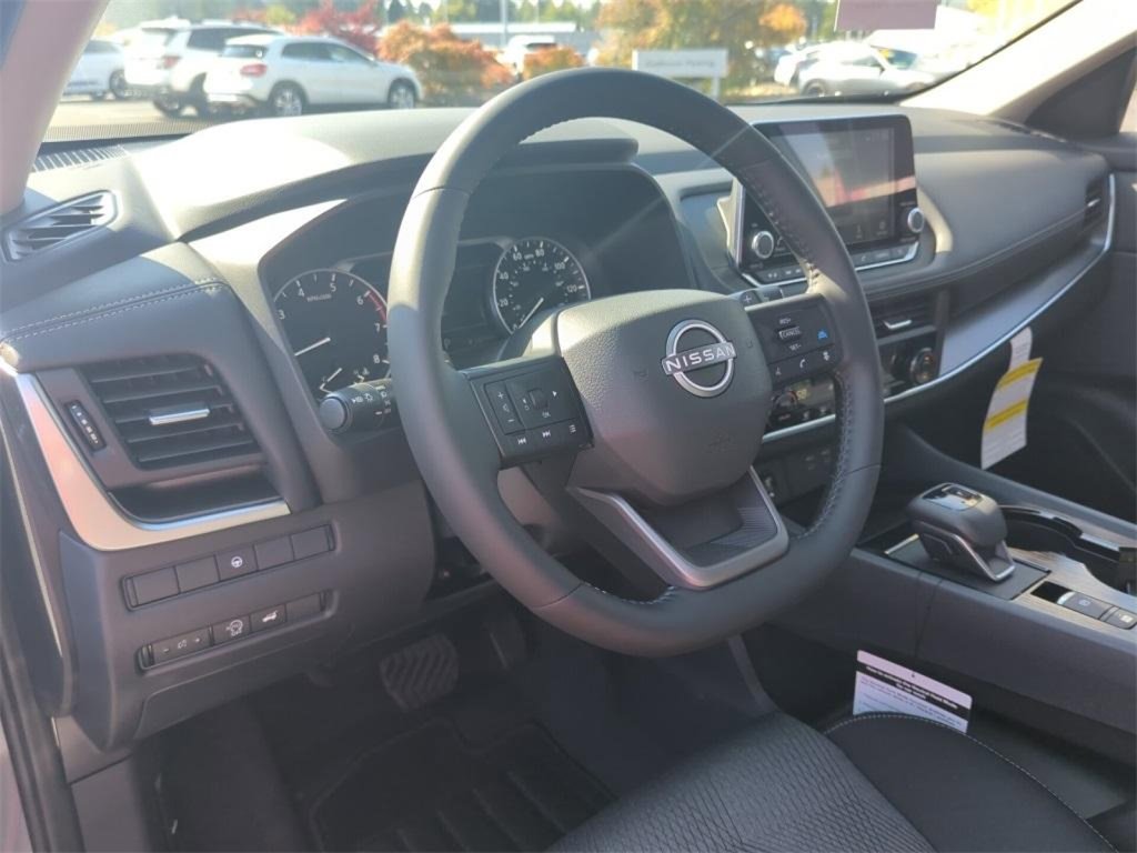 New 2026 Nissan Rogue SV image 18