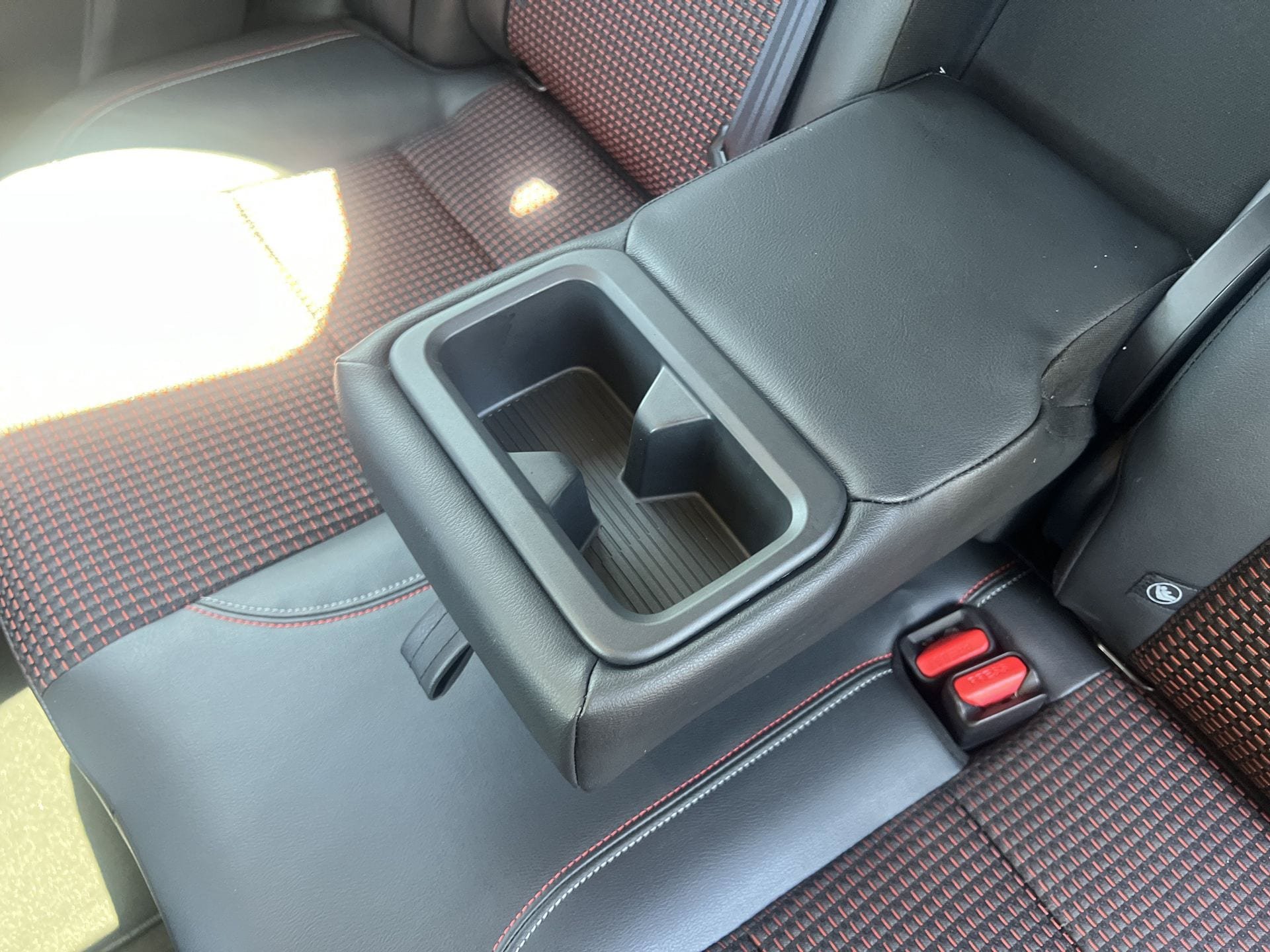 Certified 2025 Nissan Kicks SR FWD image 19