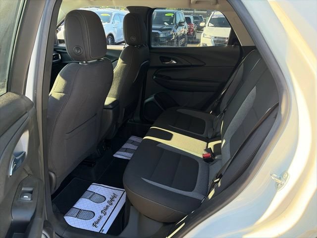 Used 2023 Chevrolet TrailBlazer LT w/ Convenience Package FWD image 10