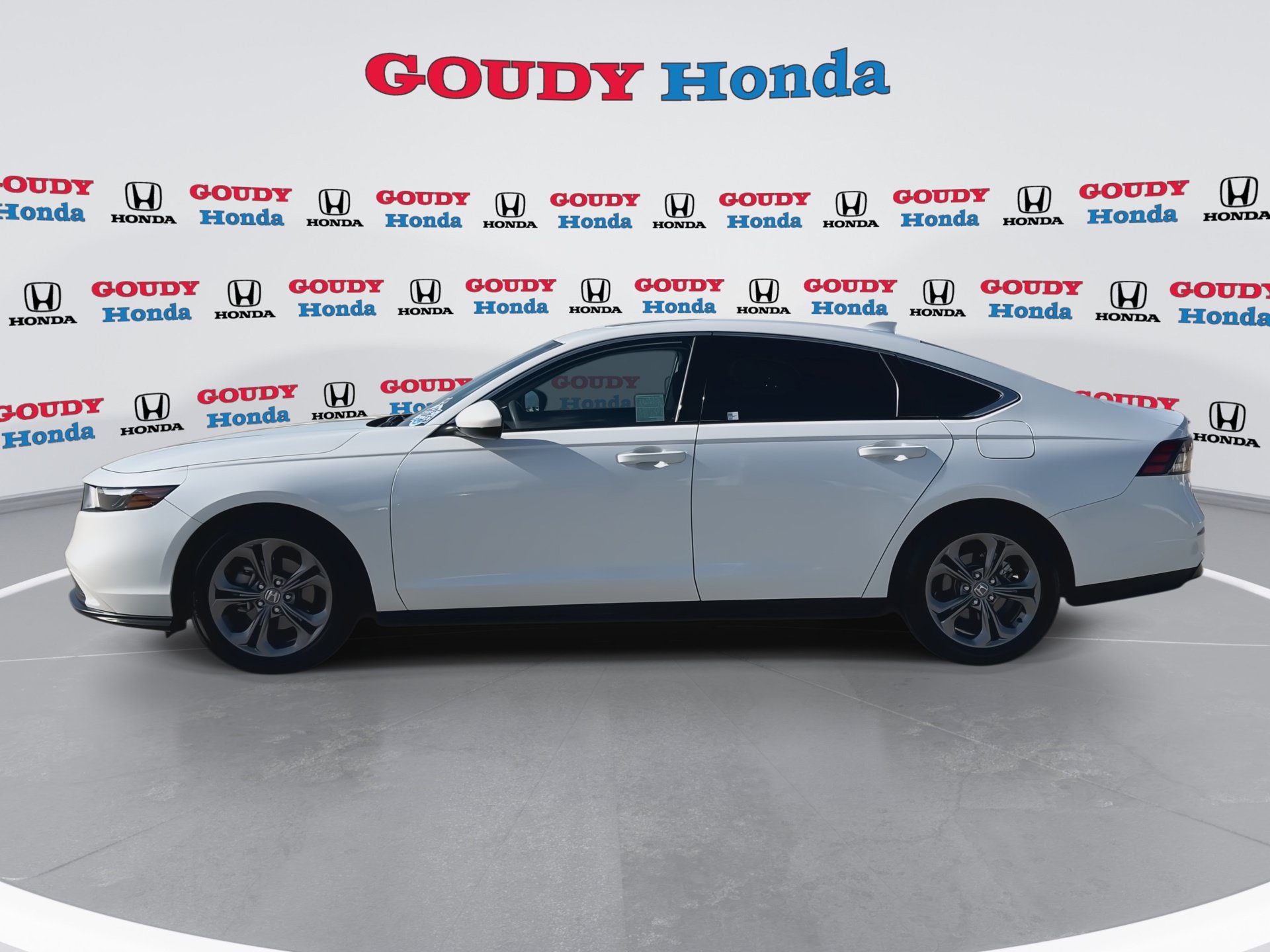 Certified 2024 Honda Accord EX image 5