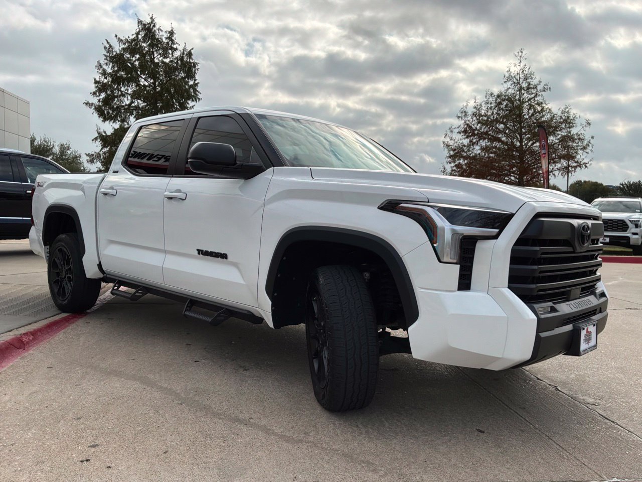 Used 2024 Toyota Tundra SR5 w/ SR5 Premium Package AWD/4WD image 4