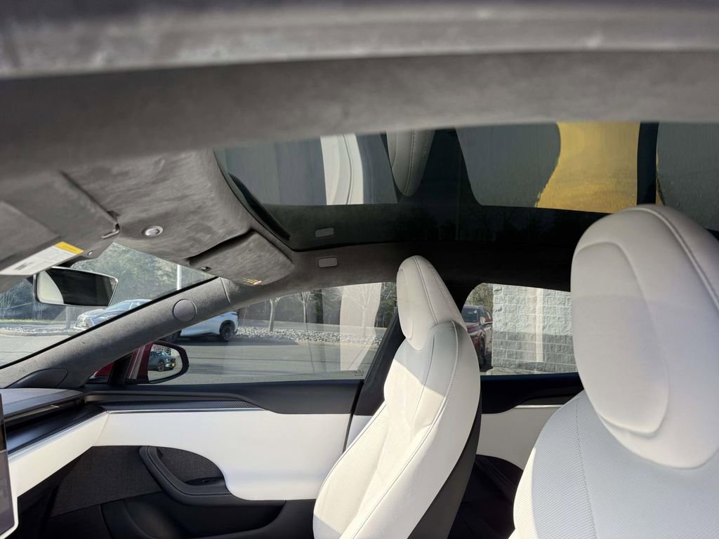 Used 2022 Tesla Model S Plaid image 20