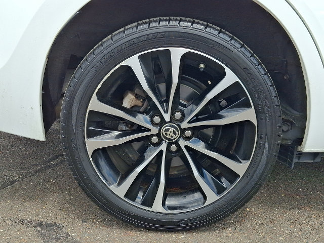 Used 2018 Toyota Corolla SE FWD image 8