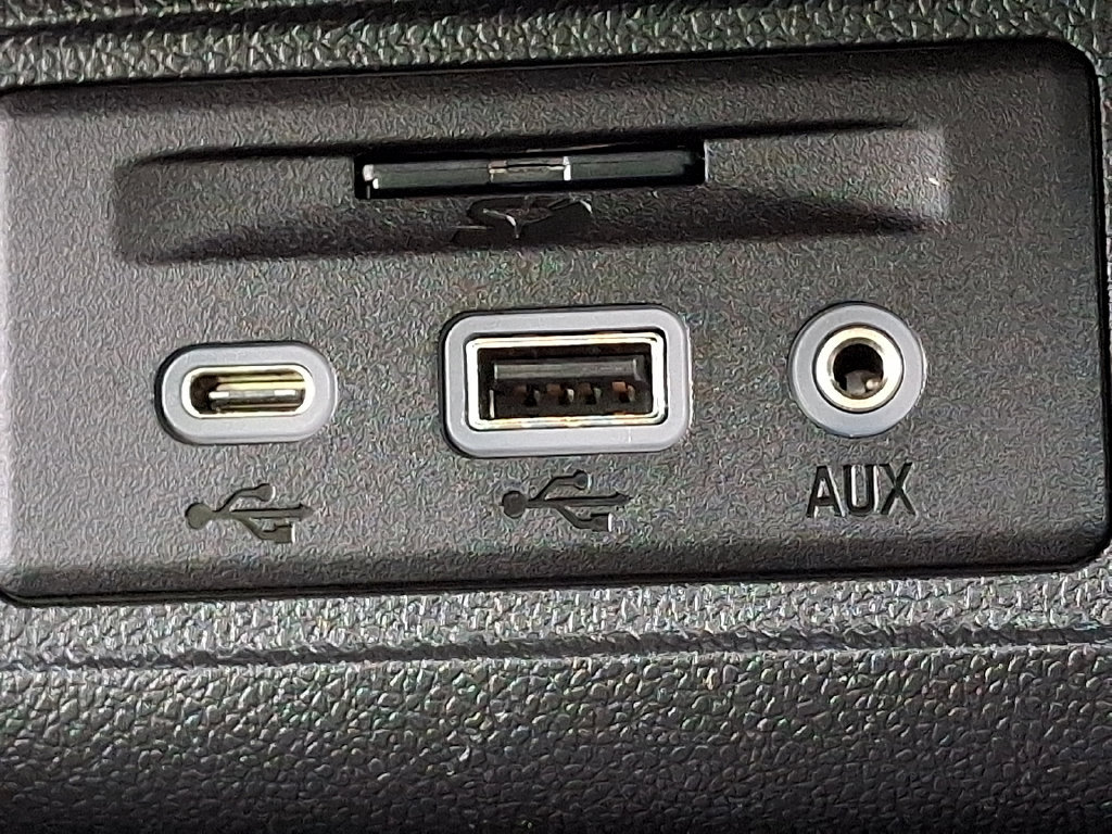 Used 2023 Buick Encore GX Essence w/ Advanced Technology Package AWD/4WD image 26