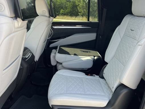 New 2026 Cadillac Escalade ESV Platinum Luxury AWD/4WD image 23