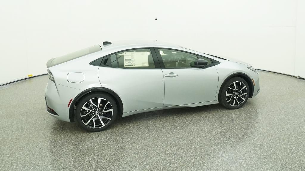 New 2026 Toyota Prius Plug-In Hybrid FWD image 10