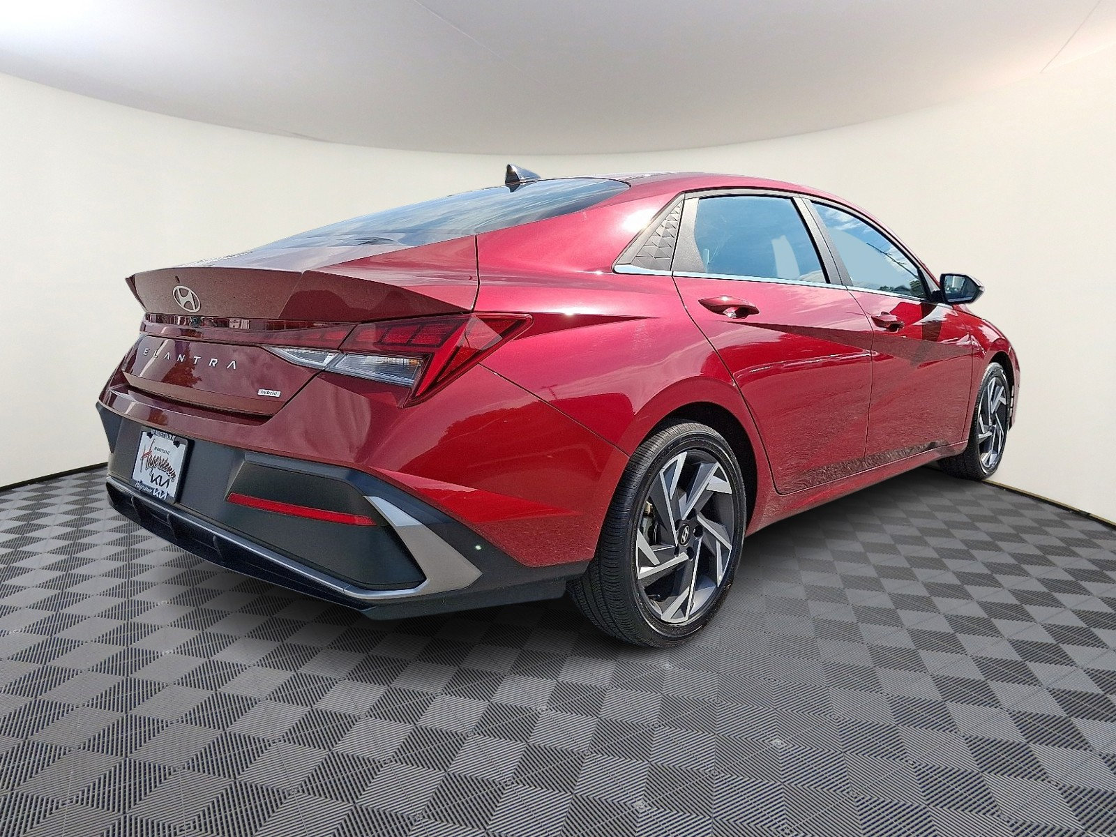 Used 2025 Hyundai Elantra Limited FWD image 6