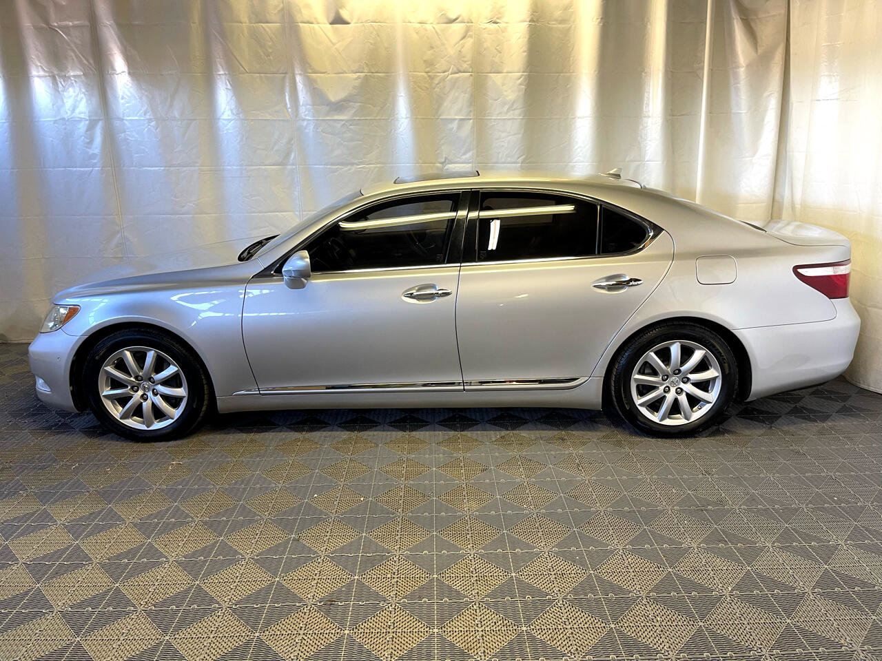 Used 2009 Lexus LS 460 image 5