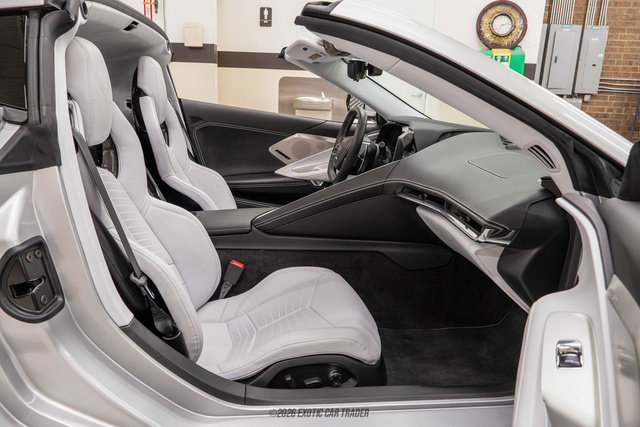 Used 2020 Chevrolet Corvette Stingray Premium Cpe w/ 3LT Preferred Equipment Group RWD image 69