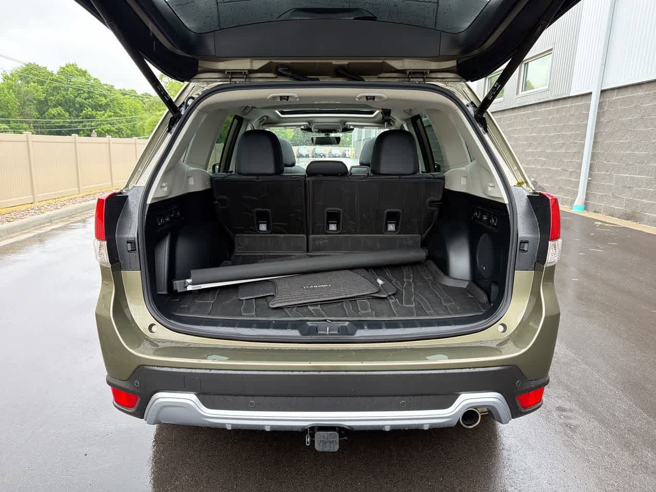Certified 2024 Subaru Forester Touring AWD/4WD image 37