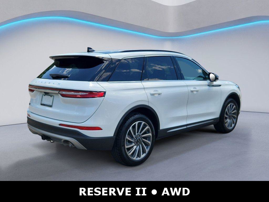 Used 2026 Lincoln Corsair Reserve w/ Towing Package AWD/4WD image 3
