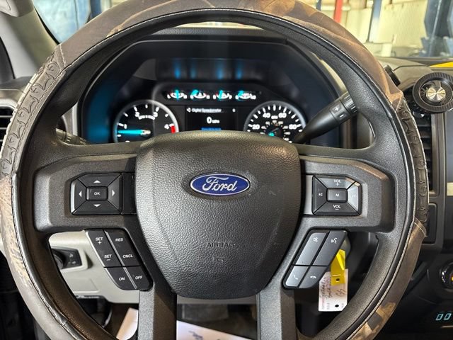 Used 2017 Ford F250 XL w/ STX Appearance Package AWD/4WD image 9