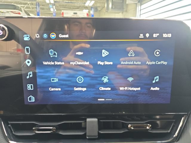 New 2027 Chevrolet Equinox RS w/ LPO, Floor Liner Package AWD/4WD image 24