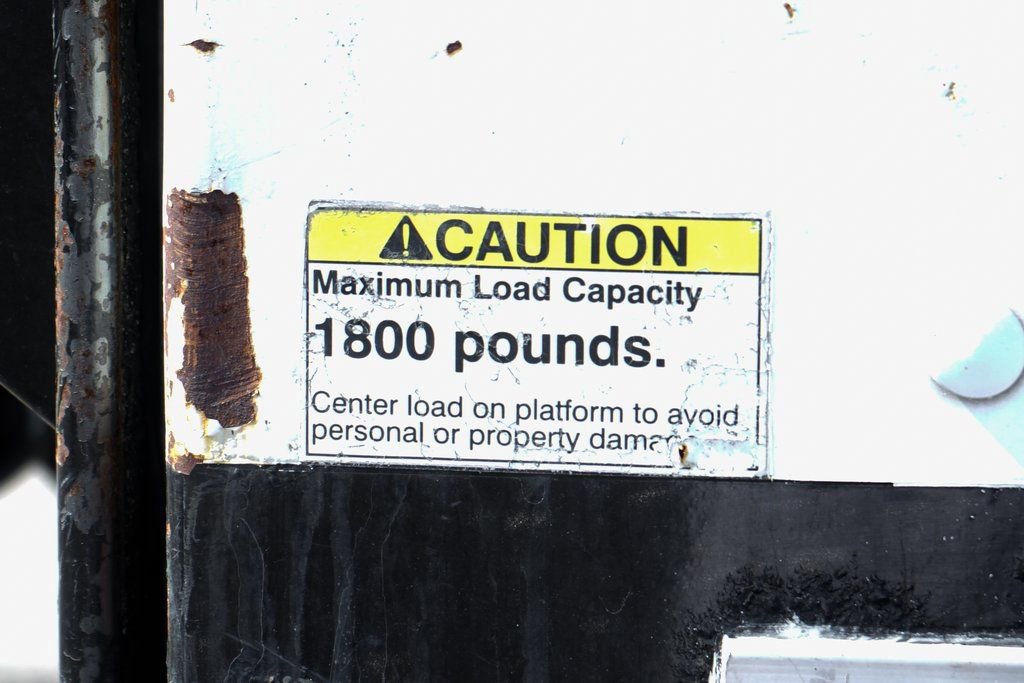 Used 2017 Ford F550 2WD Regular Cab Super Duty image 45