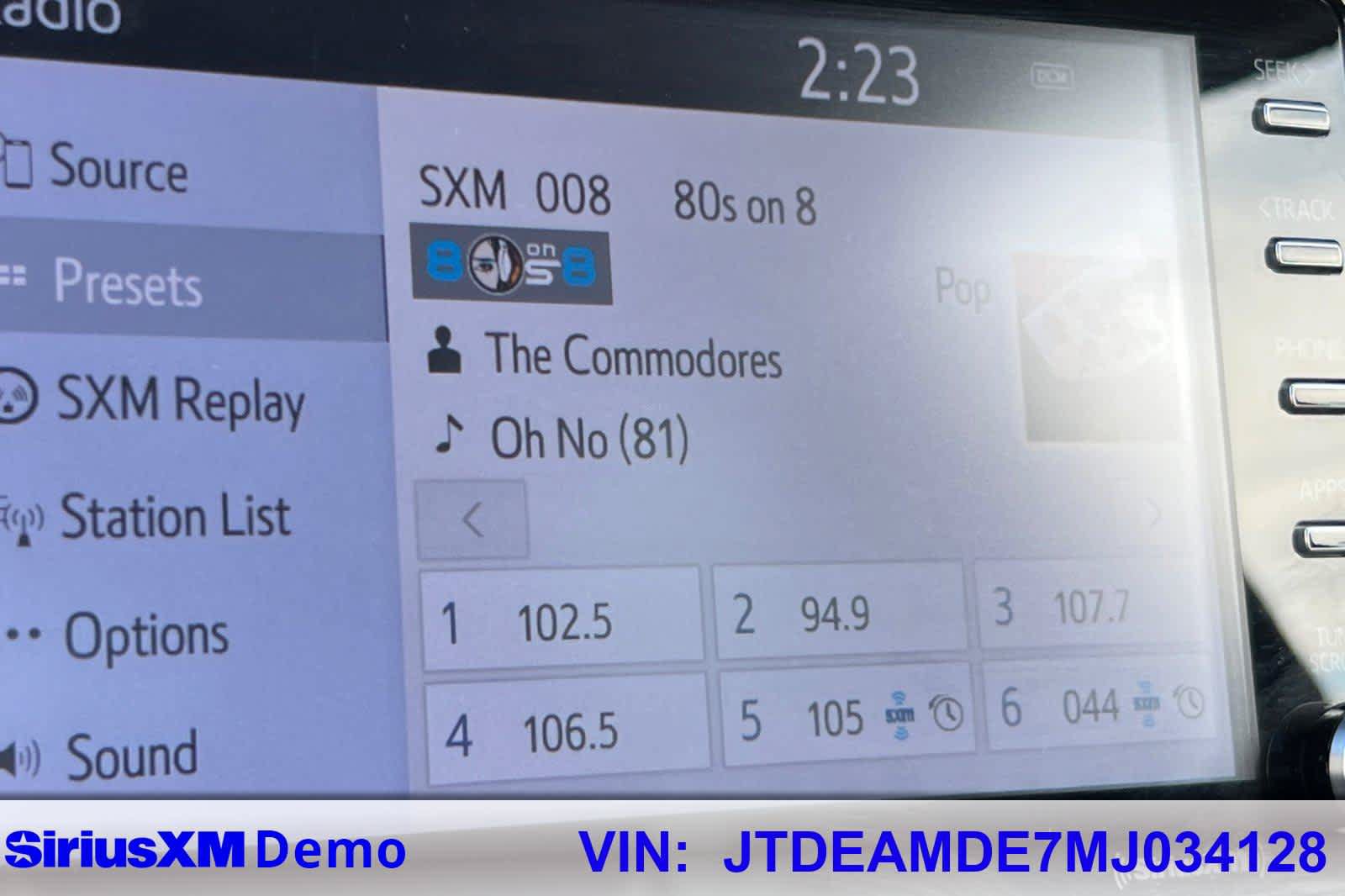 Used 2021 Toyota Corolla LE FWD image 31