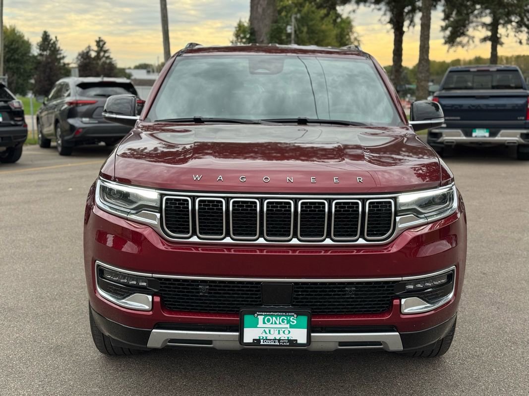 Used 2024 Jeep Wagoneer L Series II w/ Flexible Seating Group image 3