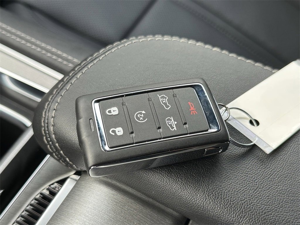 New 2025 Jeep Wagoneer Series II w/ Convenience Group I image 32