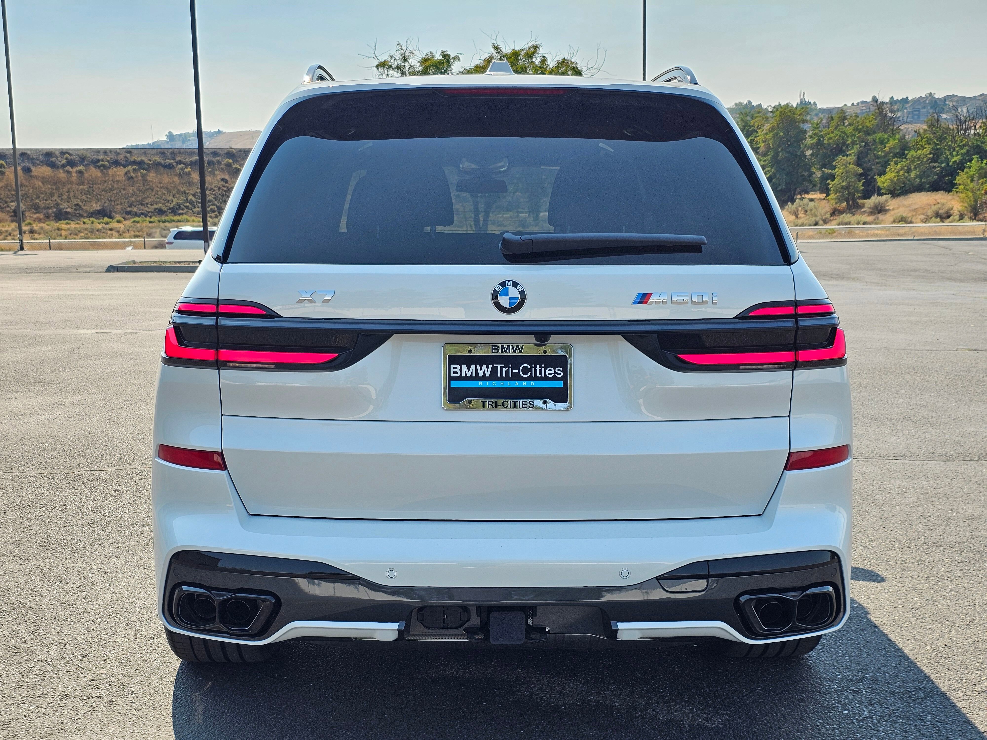 New 2026 BMW X7 M60i image 5