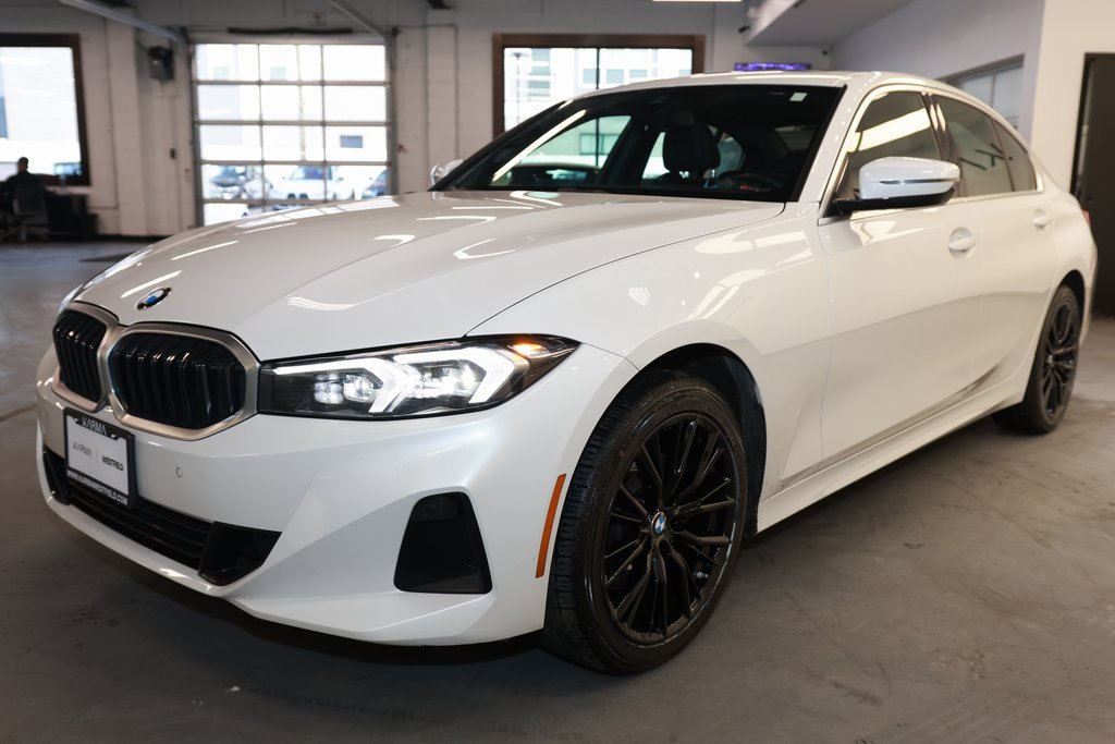 Used 2024 BMW 330i xDrive 330i xDrive image 3