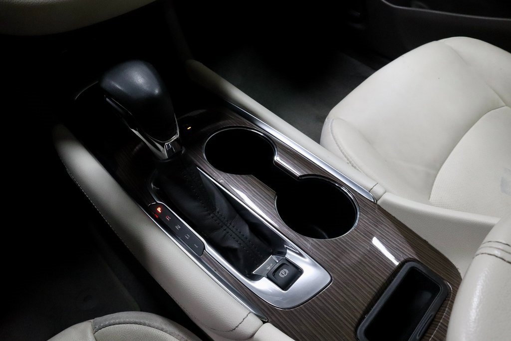 Used 2024 Chevrolet Malibu LT image 30