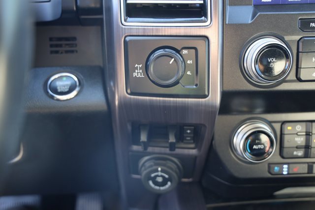 Used 2021 Ford F350 Limited w/ FX4 Off-Road Package image 23