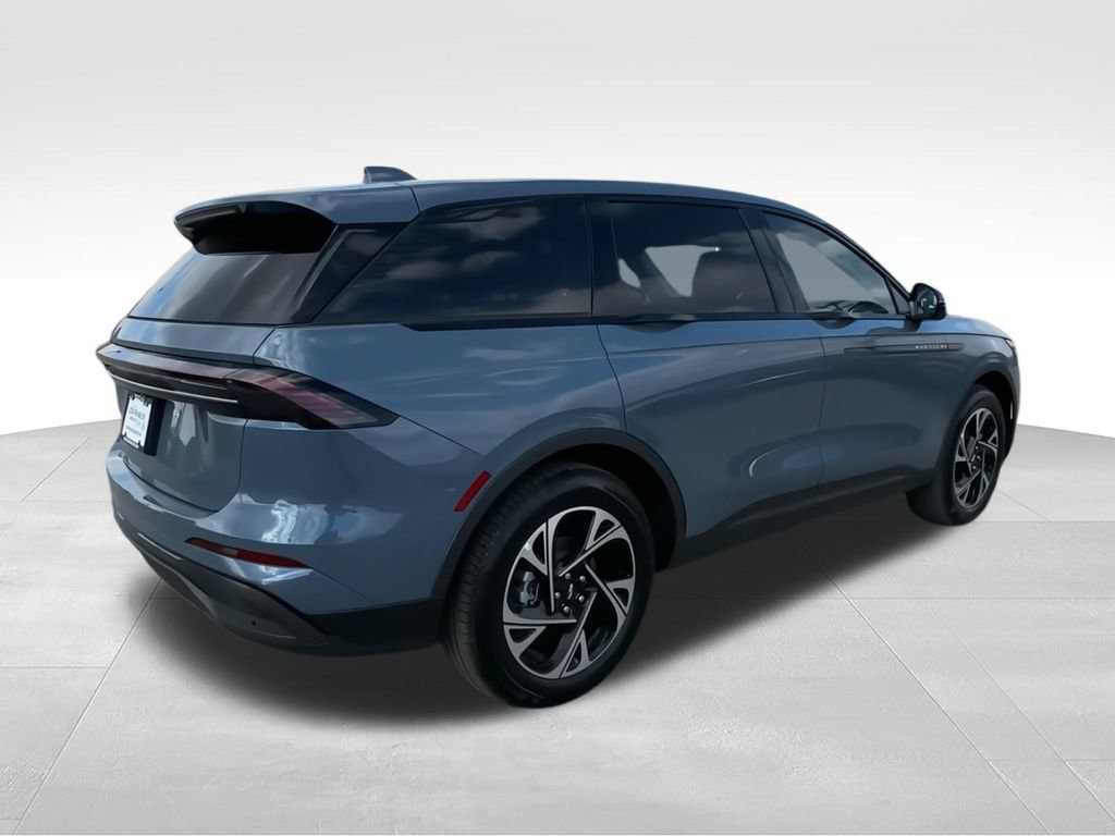 New 2026 Lincoln Nautilus Premier w/ Jet Appearance Package AWD/4WD image 8