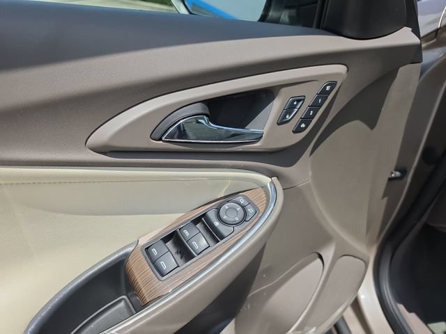 Used 2024 Chevrolet Malibu LT FWD image 18