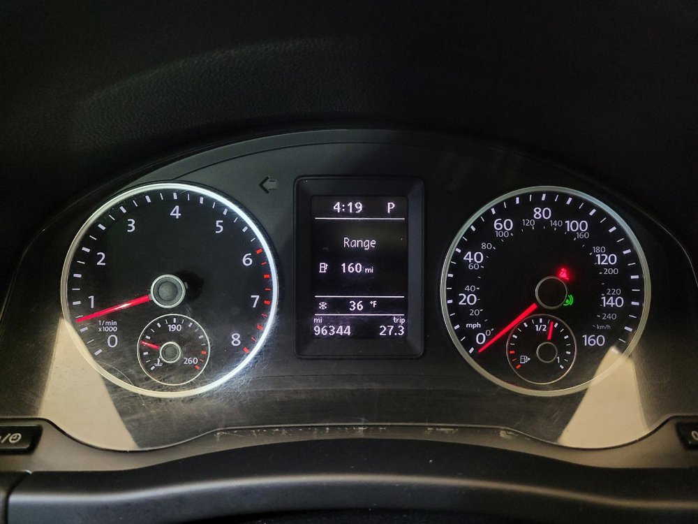 Used 2017 Volkswagen Tiguan Sport image 23