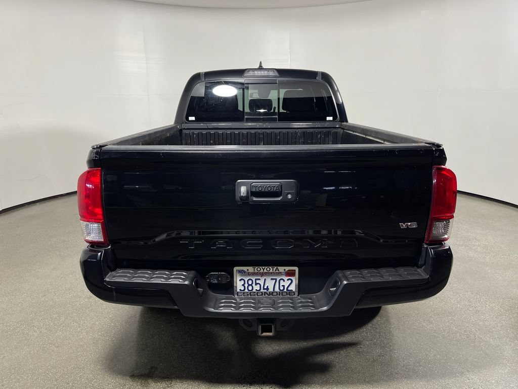 Used 2018 Toyota Tacoma TRD Sport RWD image 14