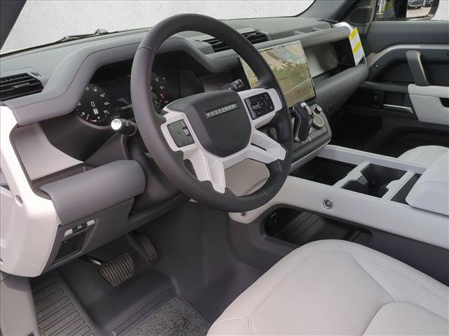 New 2026 Land Rover Defender 110 X-Dynamic SE AWD/4WD image 8